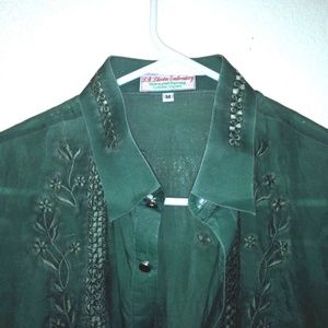L. B. Llantos Shirts - L.B. llantos Embroidered Green Button Down Shirt M L. B. Llantos Shirts - L.B. llantos Embroidered Green Button Down Shirt M